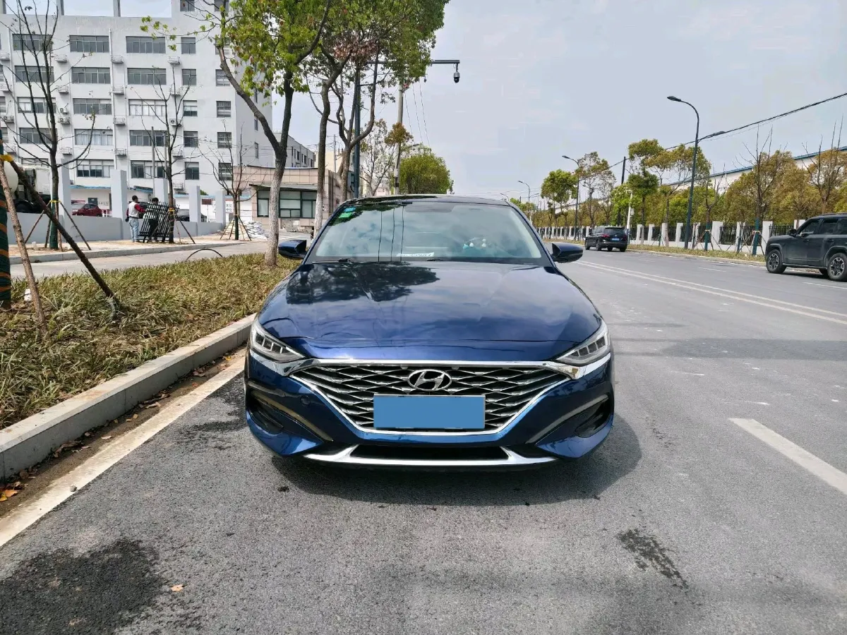 2019 Hyundai La Festa 1.6T 204HP L4 7DCT,autocango,china used car exporter,china ev exporter,chinese used car exporter,chinese used ev exporter