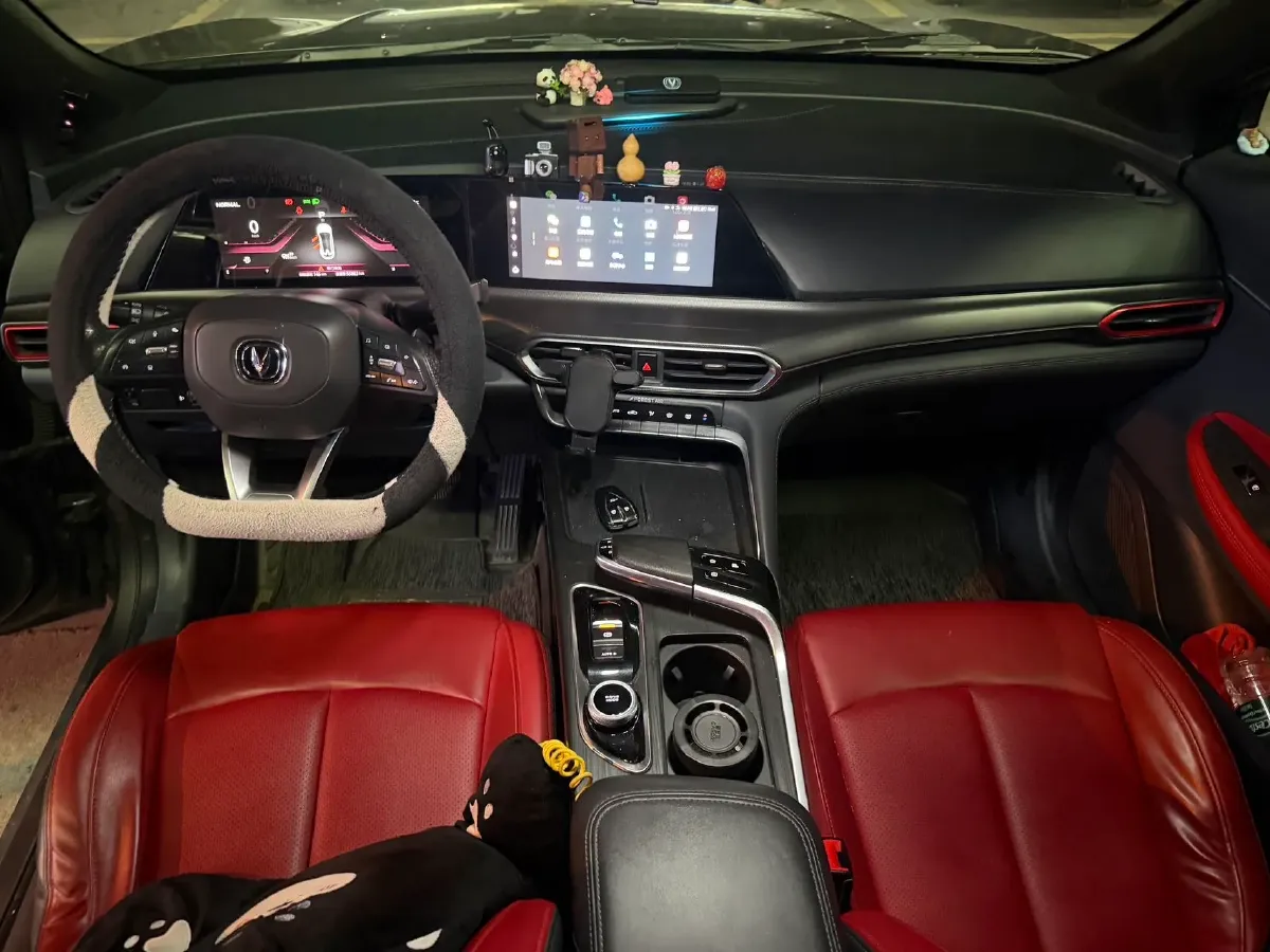 2020 ChangAn UNI-T 1.5T 180HP L4 7DCT,autocango,china used car exporter,china ev exporter,chinese used car exporter,chinese used ev exporter