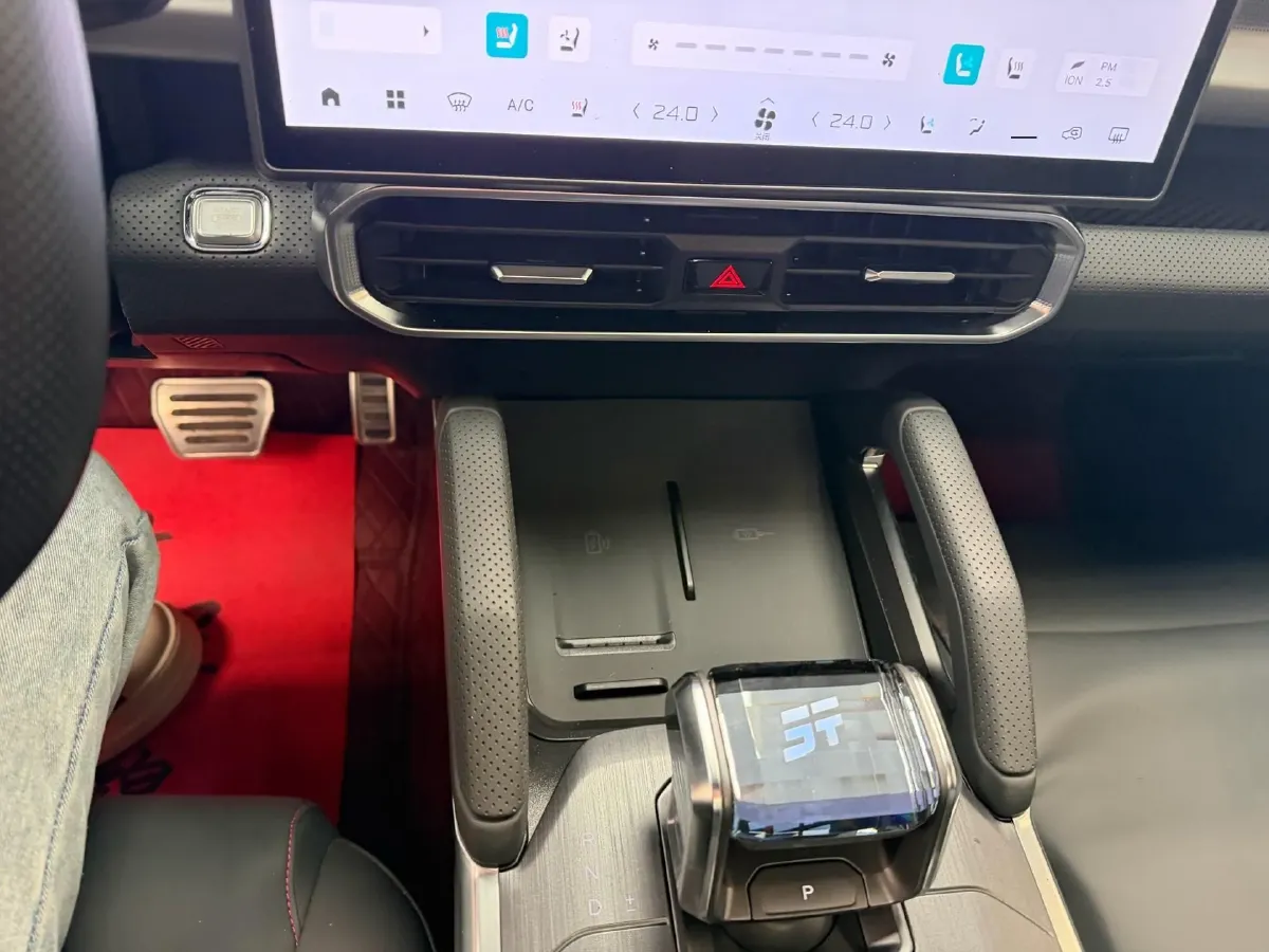 2023 Jetour Traveller 2.0T 254HP L4 8AT,autocango,china used car exporter,china ev exporter,chinese used car exporter,chinese used ev exporter