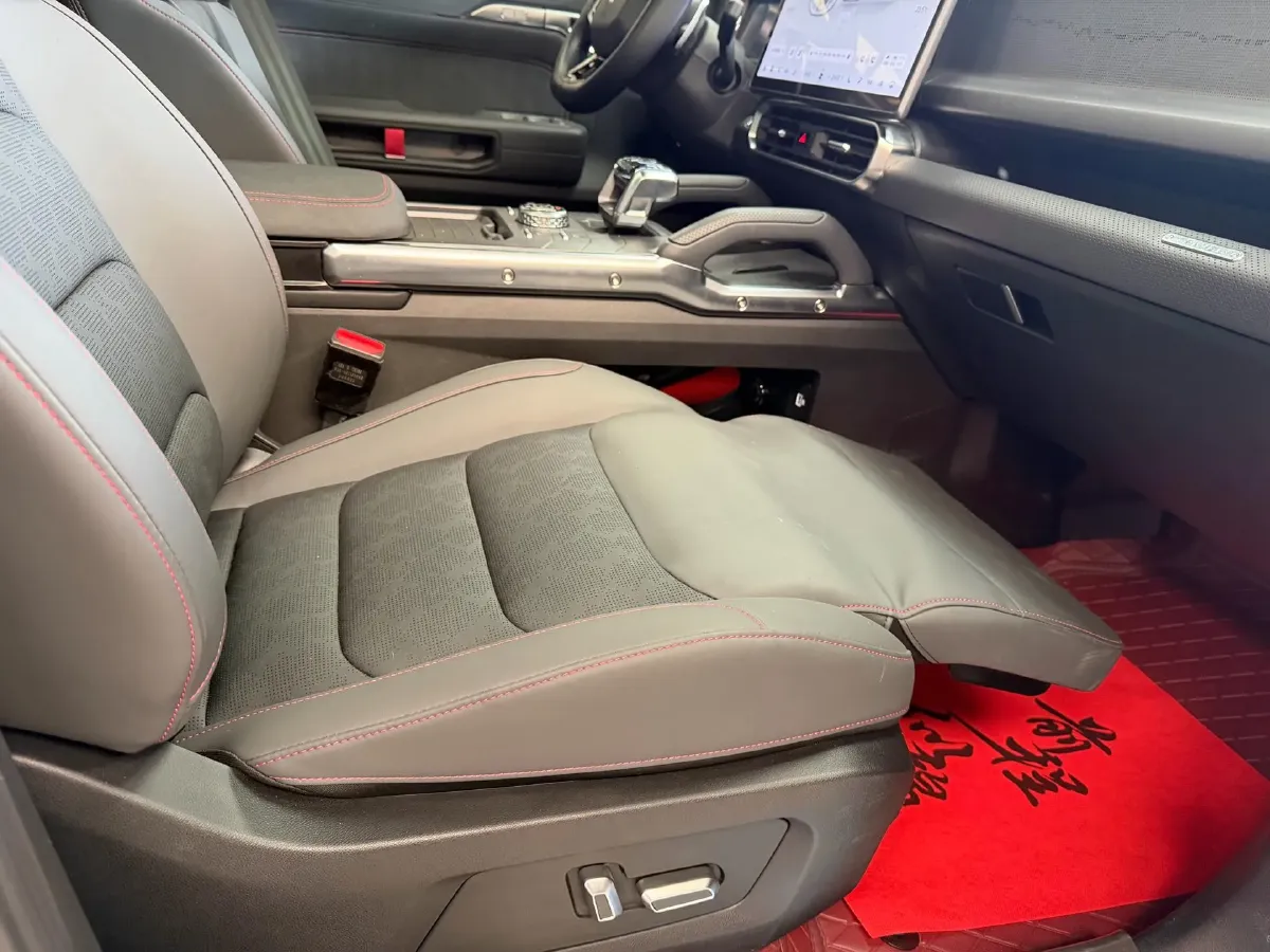 2023 Jetour Traveller 2.0T 254HP L4 8AT,autocango,china used car exporter,china ev exporter,chinese used car exporter,chinese used ev exporter