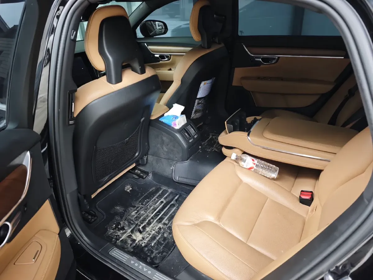 2019 Infiniti Q70 2.0T 211HP L4 7AT,autocango,china used car exporter,china ev exporter,chinese used car exporter,chinese used ev exporter