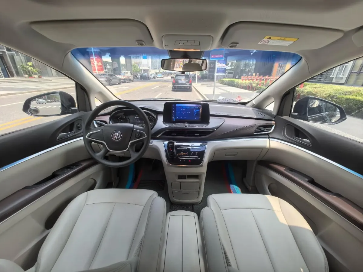 2022 Buick GL8 2.0T 237HP L4 9AT,autocango,china used car exporter,china ev exporter,chinese used car exporter,chinese used ev exporter