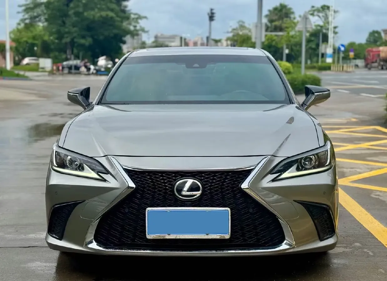 2018 Lexus ES 2.0L 167HP L4 6AT,autocango,china used car exporter,china ev exporter,chinese used car exporter,chinese used ev exporter