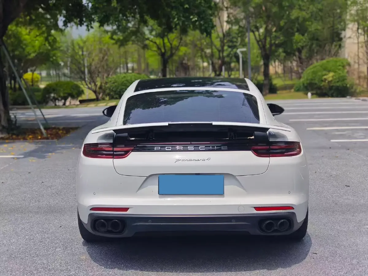 2019 Porsche Panamera 2.9T 330HP V6 8DCT,autocango,china used car exporter,china ev exporter,chinese used car exporter,chinese used ev exporter