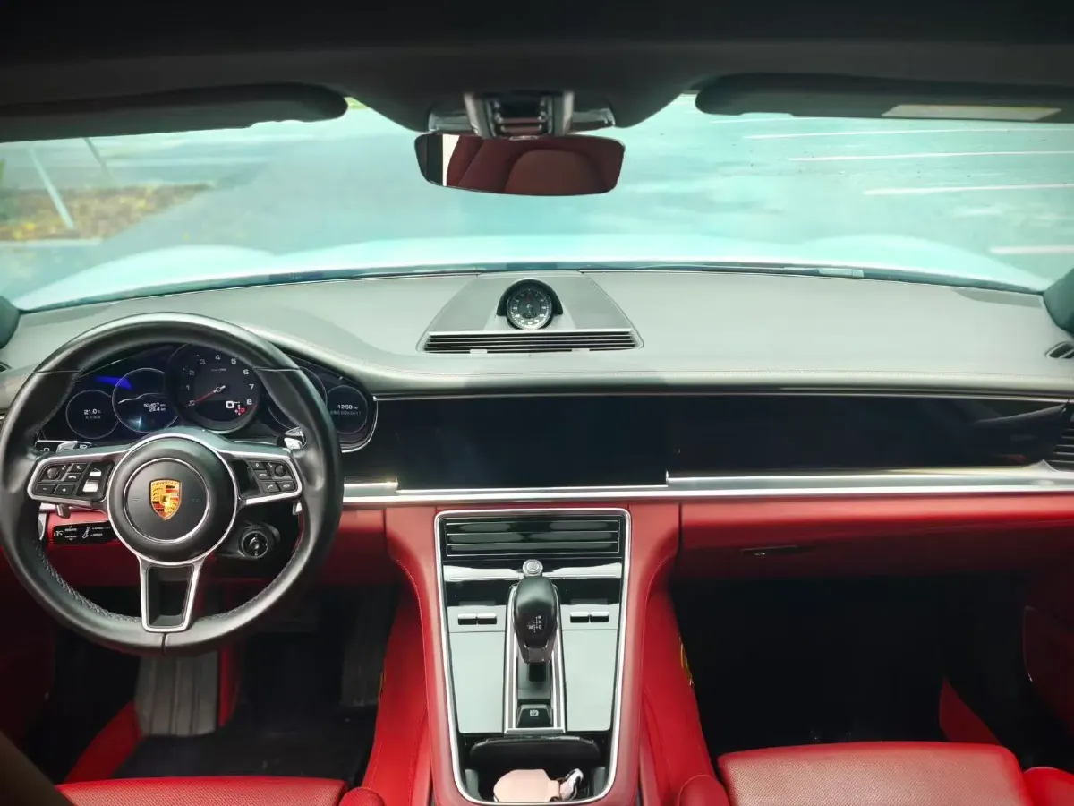 2019 Porsche Panamera 2.9T 330HP V6 8DCT,autocango,china used car exporter,china ev exporter,chinese used car exporter,chinese used ev exporter