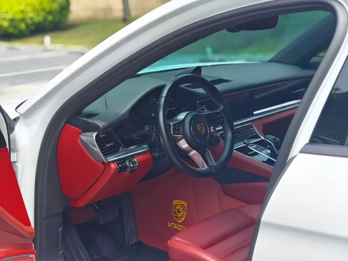2019 Porsche Panamera 2.9T 330HP V6 8DCT,autocango,china used car exporter,china ev exporter,chinese used car exporter,chinese used ev exporter