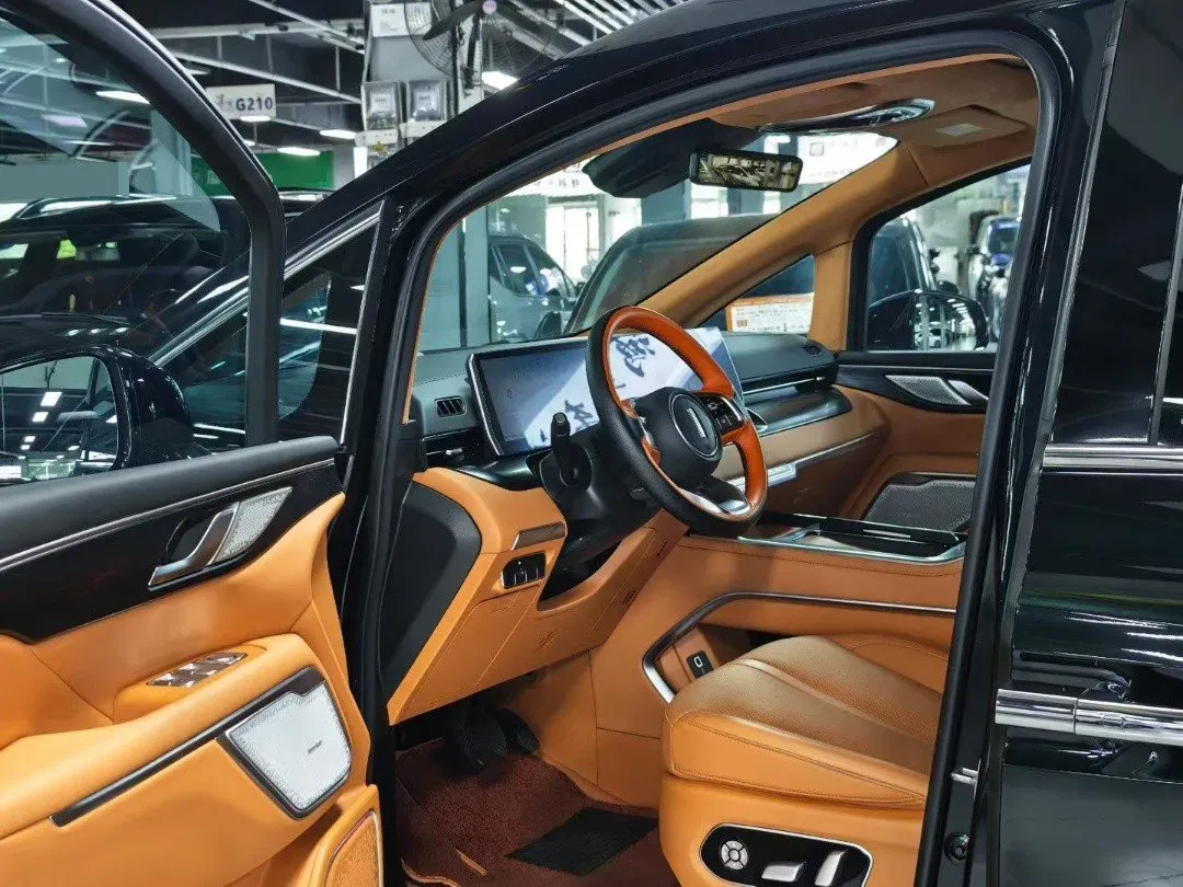 2024 Voyah ZhuiGuang 1.5T 136HP L4 PHEV 43KWH,autocango,china used car exporter,china ev exporter,chinese used car exporter,chinese used ev exporter