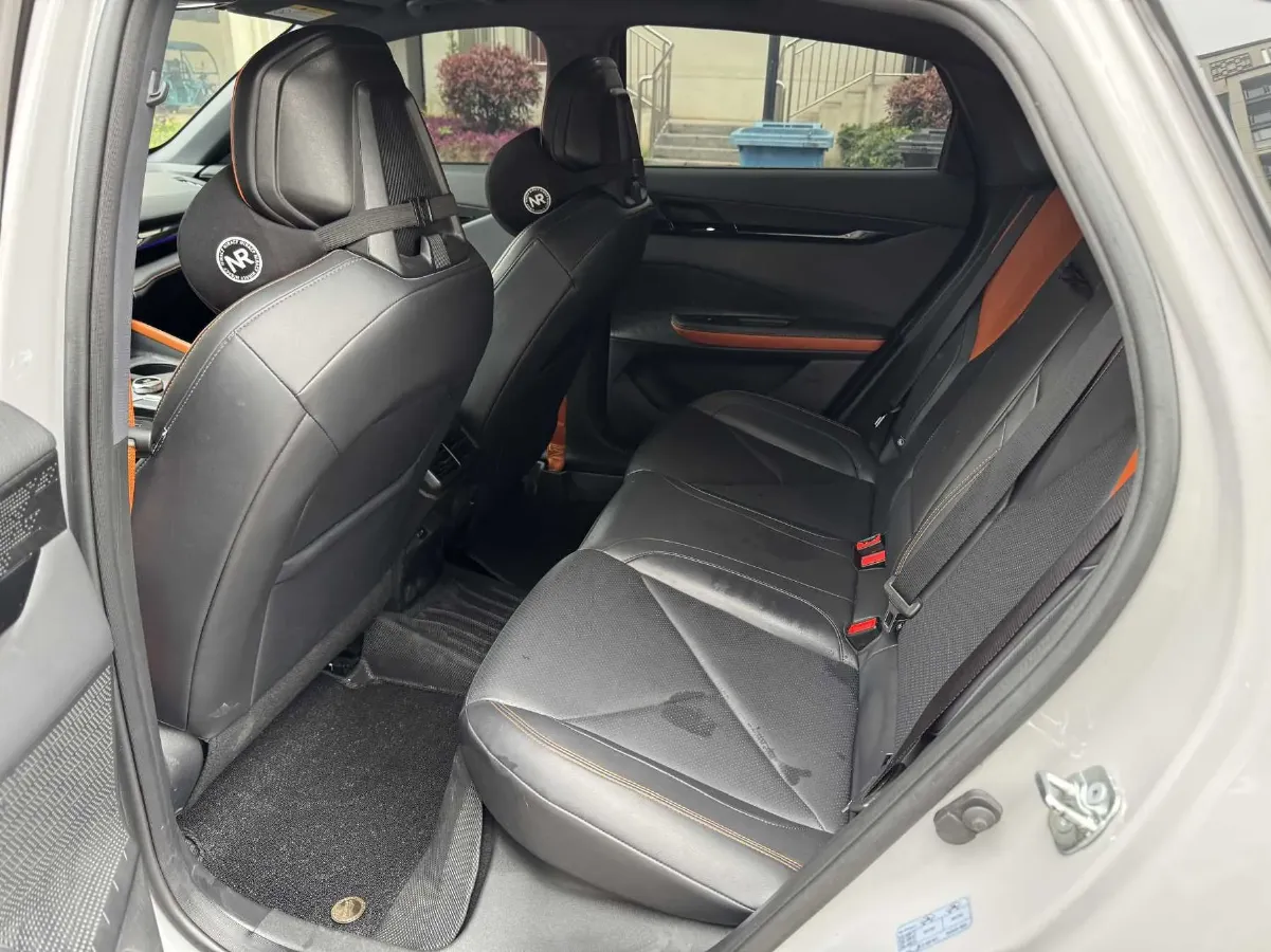 2022 ChangAn UNI-V 1.5T 188HP L4 7DCT,autocango,china used car exporter,china ev exporter,chinese used car exporter,chinese used ev exporter