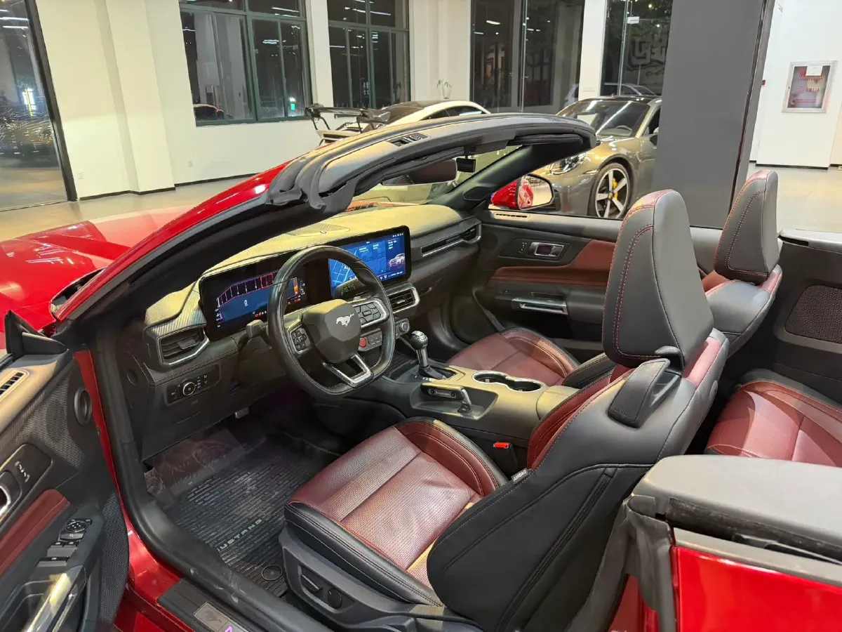 2024 Ford Mustang 2.3T 299HP L4 10AT,autocango,china used car exporter,china ev exporter,chinese used car exporter,chinese used ev exporter