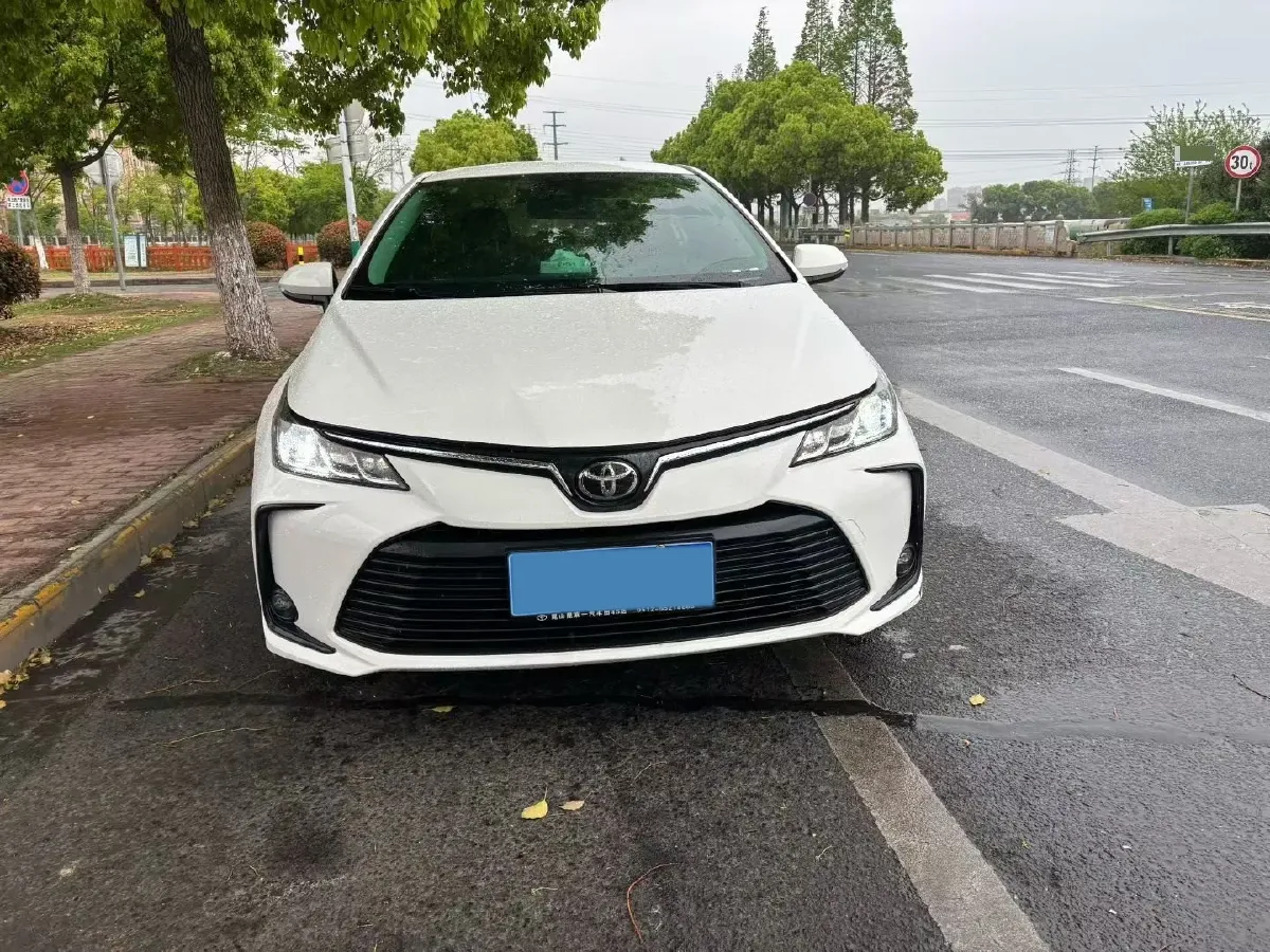 2022 Toyota Corolla 1.2T 116HP L4 CVT,autocango,china used car exporter,china ev exporter,chinese used car exporter,chinese used ev exporter