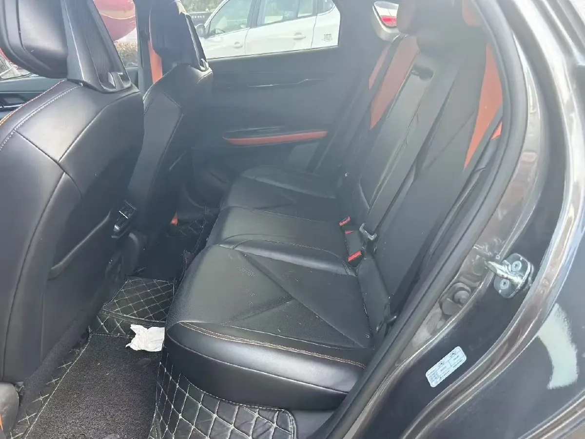 2022 ChangAn UNI-V 1.5T 188HP L4 7DCT,autocango,china used car exporter,china ev exporter,chinese used car exporter,chinese used ev exporter