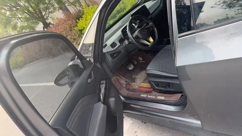 2023 Volkswagen ID.3 BEV 52.8KWH,autocango,china used car exporter,china ev exporter,chinese used car exporter,chinese used ev exporter