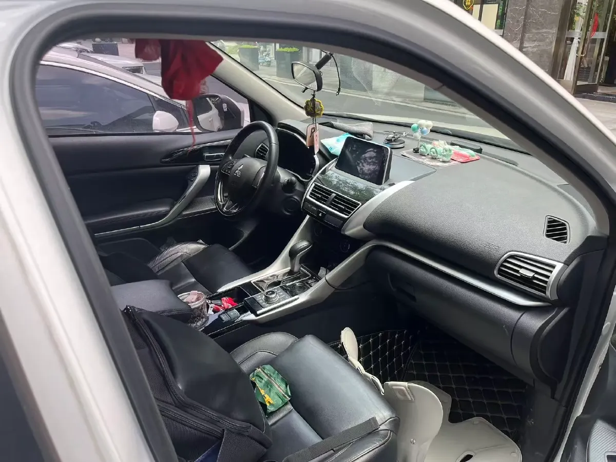 2019 Mitsubishi Eclipse Cross 1.5T 170HP L4 CVT,autocango,china used car exporter,china ev exporter,chinese used car exporter,chinese used ev exporter