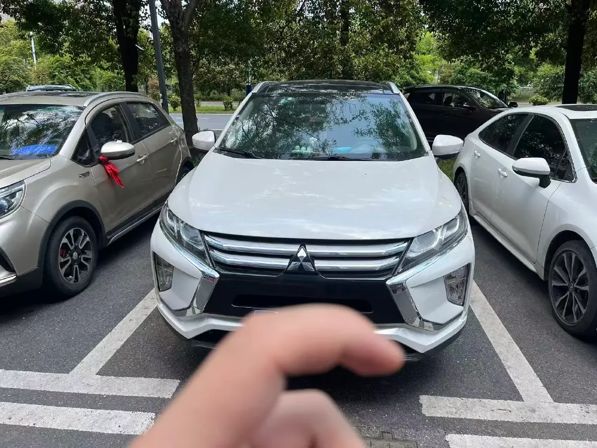2019 Mitsubishi Eclipse Cross 1.5T 170HP L4 CVT,autocango,china used car exporter,china ev exporter,chinese used car exporter,chinese used ev exporter