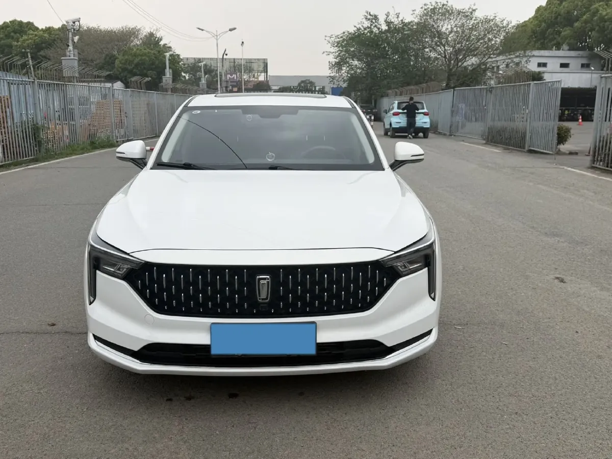 2023 Bestune B70 1.5T 169HP L4 7DCT,autocango,china used car exporter,china ev exporter,chinese used car exporter,chinese used ev exporter
