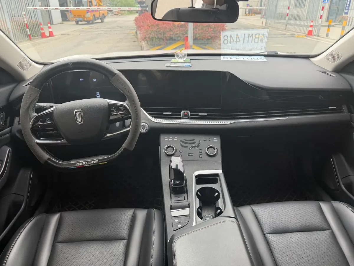 2023 Bestune B70 1.5T 169HP L4 7DCT,autocango,china used car exporter,china ev exporter,chinese used car exporter,chinese used ev exporter