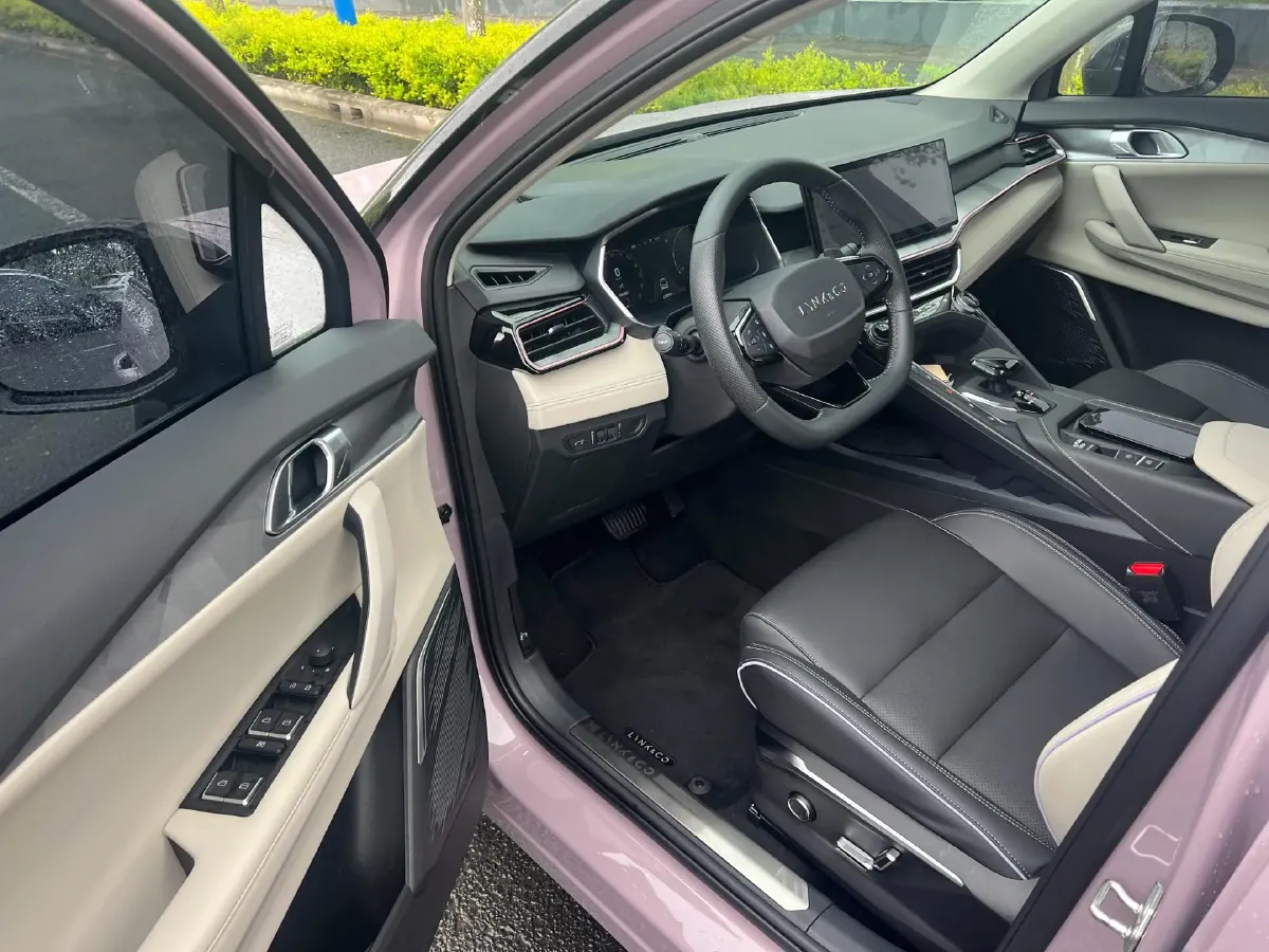 2023 LYNK&CO 03 1.5T 181HP L4 7DCT,autocango,china used car exporter,china ev exporter,chinese used car exporter,chinese used ev exporter