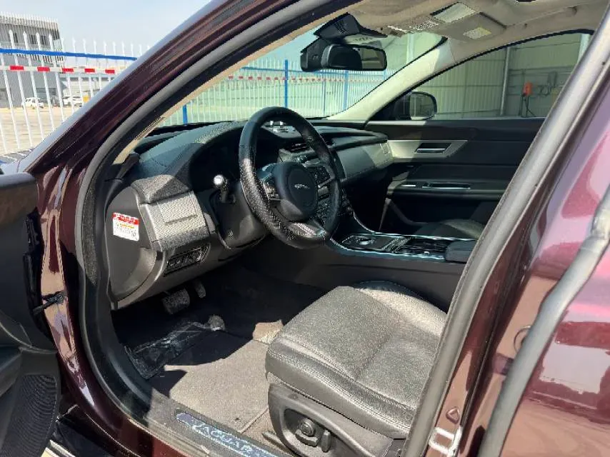 2018 Mercedes-Benz E Class 2.0T 184HP L4 9AT,autocango,china used car exporter,china ev exporter,chinese used car exporter,chinese used ev exporter