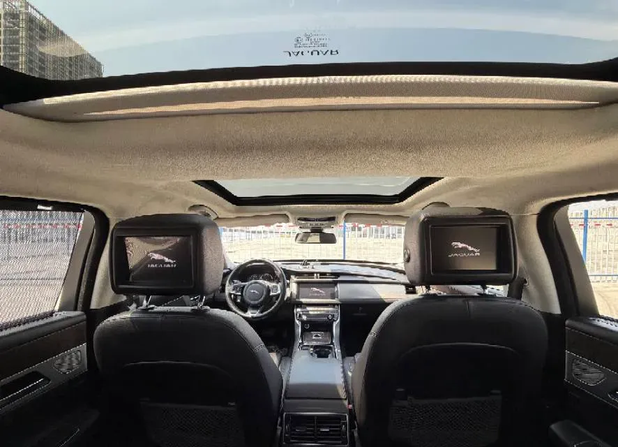 2018 Mercedes-Benz E Class 2.0T 184HP L4 9AT,autocango,china used car exporter,china ev exporter,chinese used car exporter,chinese used ev exporter