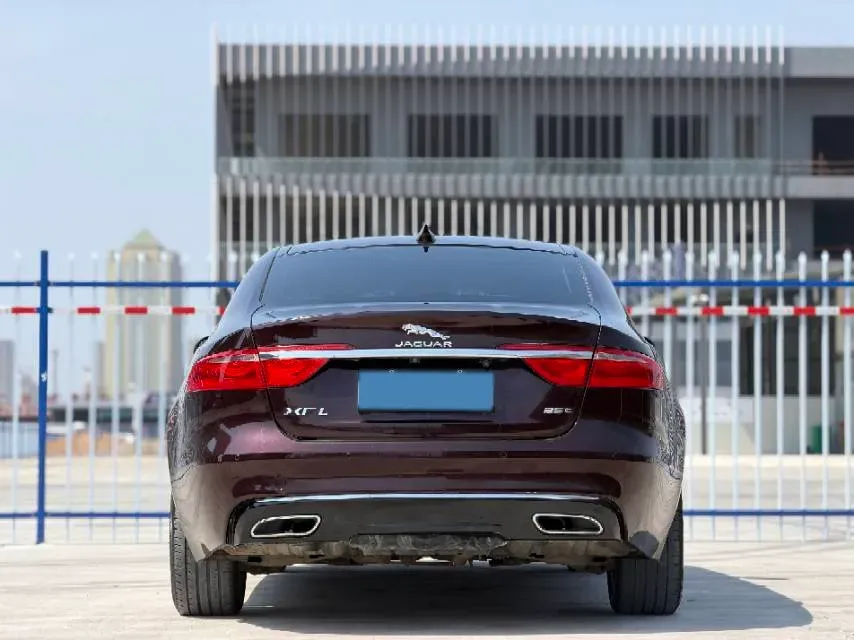 2018 Mercedes-Benz E Class 2.0T 184HP L4 9AT,autocango,china used car exporter,china ev exporter,chinese used car exporter,chinese used ev exporter