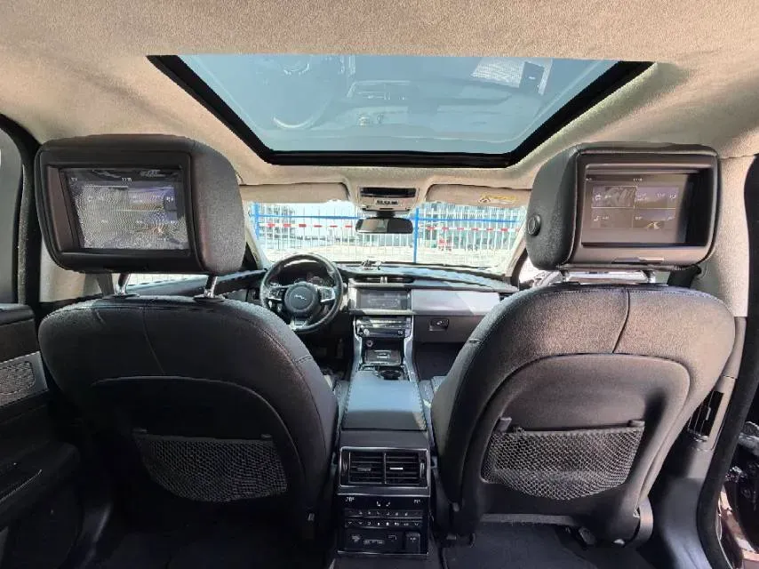 2018 Mercedes-Benz E Class 2.0T 184HP L4 9AT,autocango,china used car exporter,china ev exporter,chinese used car exporter,chinese used ev exporter