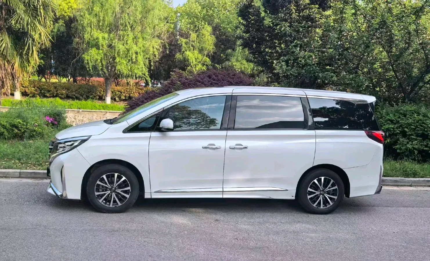 2023 GAC Trumpchi M8 2.0T 252HP L4 8AT,autocango,china used car exporter,china ev exporter,chinese used car exporter,chinese used ev exporter