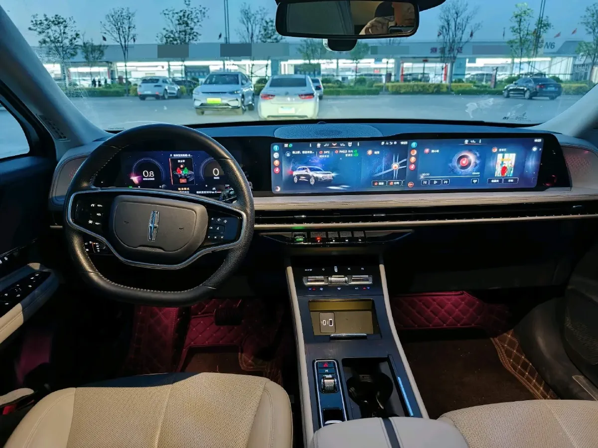 2023 Lincoln Corsair 2.0T 261HP L4 8AT,autocango,china used car exporter,china ev exporter,chinese used car exporter,chinese used ev exporter