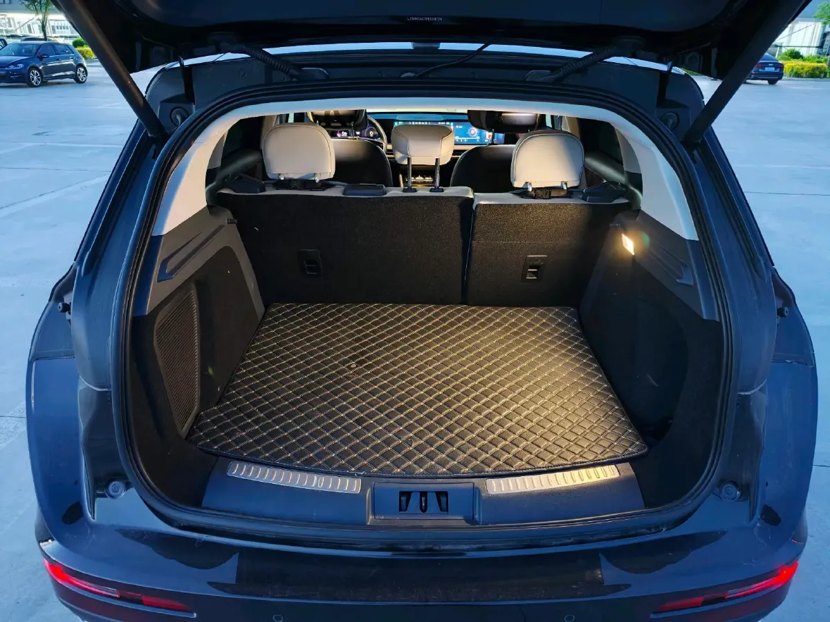 2023 Lincoln Corsair 2.0T 261HP L4 8AT,autocango,china used car exporter,china ev exporter,chinese used car exporter,chinese used ev exporter