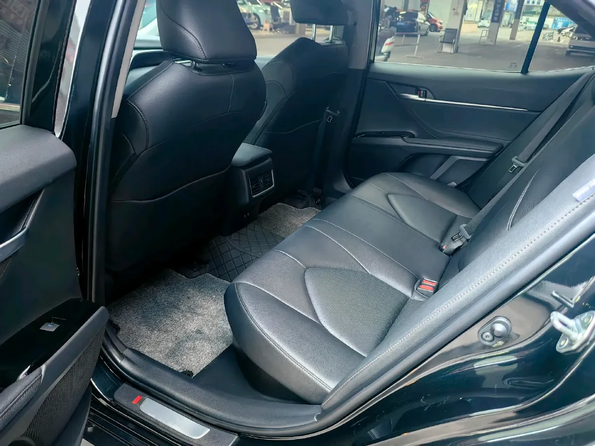 2023 Toyota Camry 2.5L 178HP L4 E-CVT Hybrid,autocango,china used car exporter,china ev exporter,chinese used car exporter,chinese used ev exporter