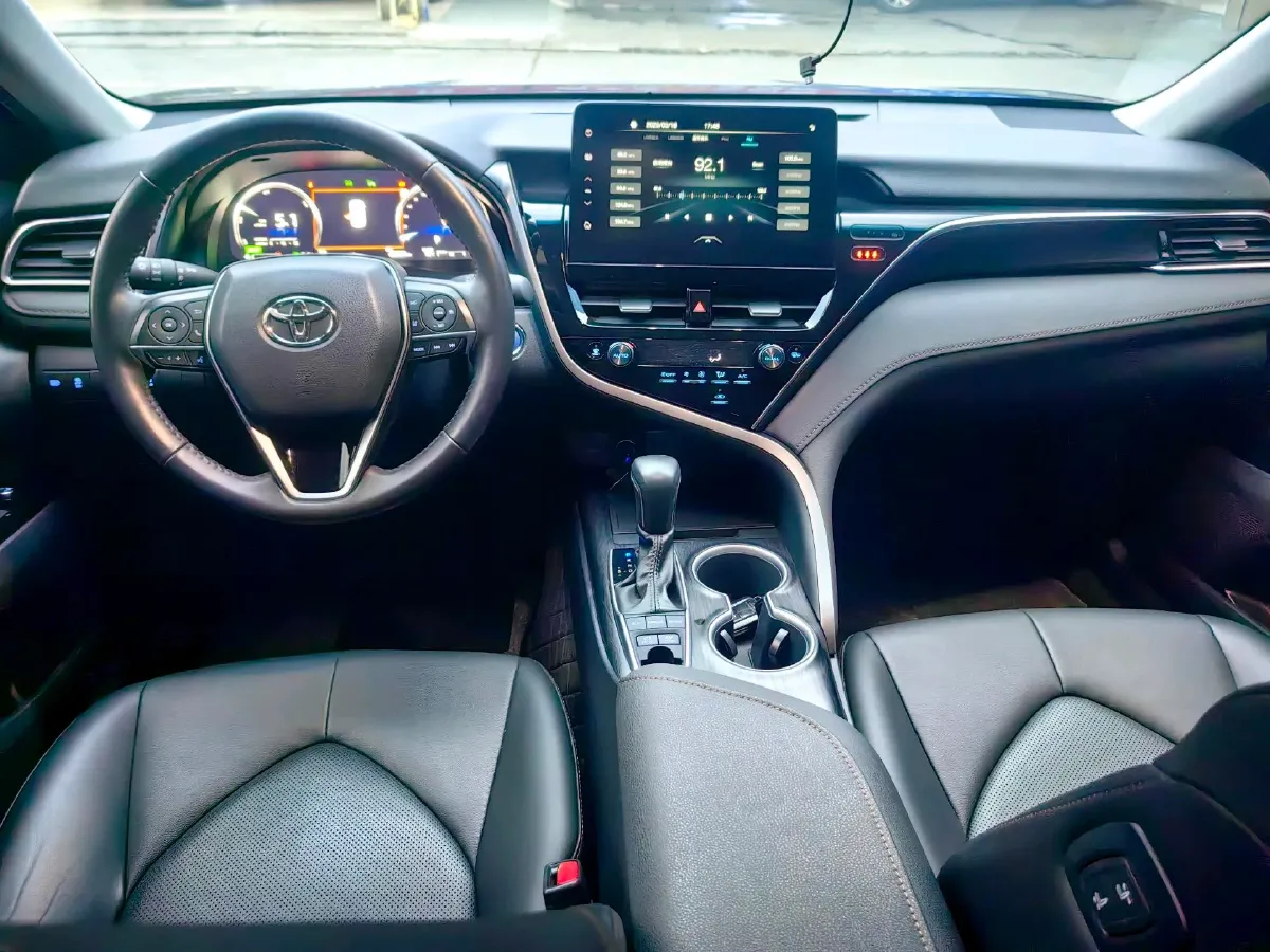 2023 Toyota Camry 2.5L 178HP L4 E-CVT Hybrid,autocango,china used car exporter,china ev exporter,chinese used car exporter,chinese used ev exporter