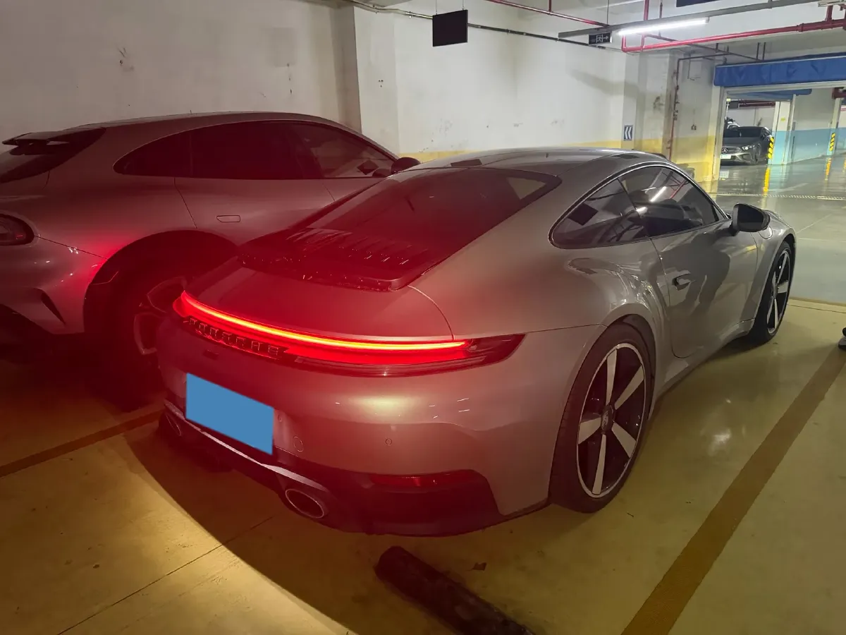 2025 Porsche 911 3.0T 394HP H6 8DCT,autocango,china used car exporter,china ev exporter,chinese used car exporter,chinese used ev exporter