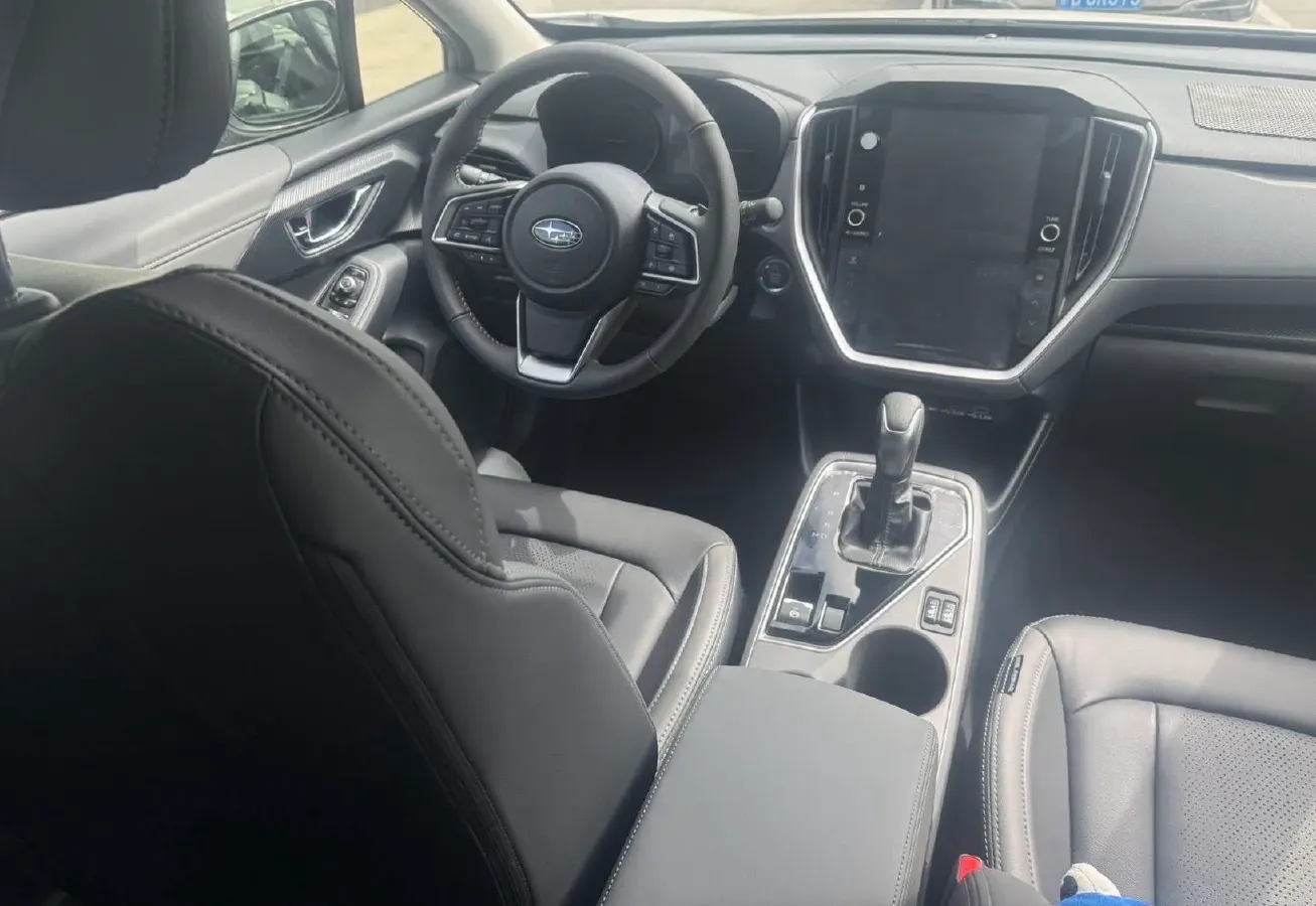 2024 Subaru Crosstrek 2.5L 169HP H4 CVT,autocango,china used car exporter,china ev exporter,chinese used car exporter,chinese used ev exporter