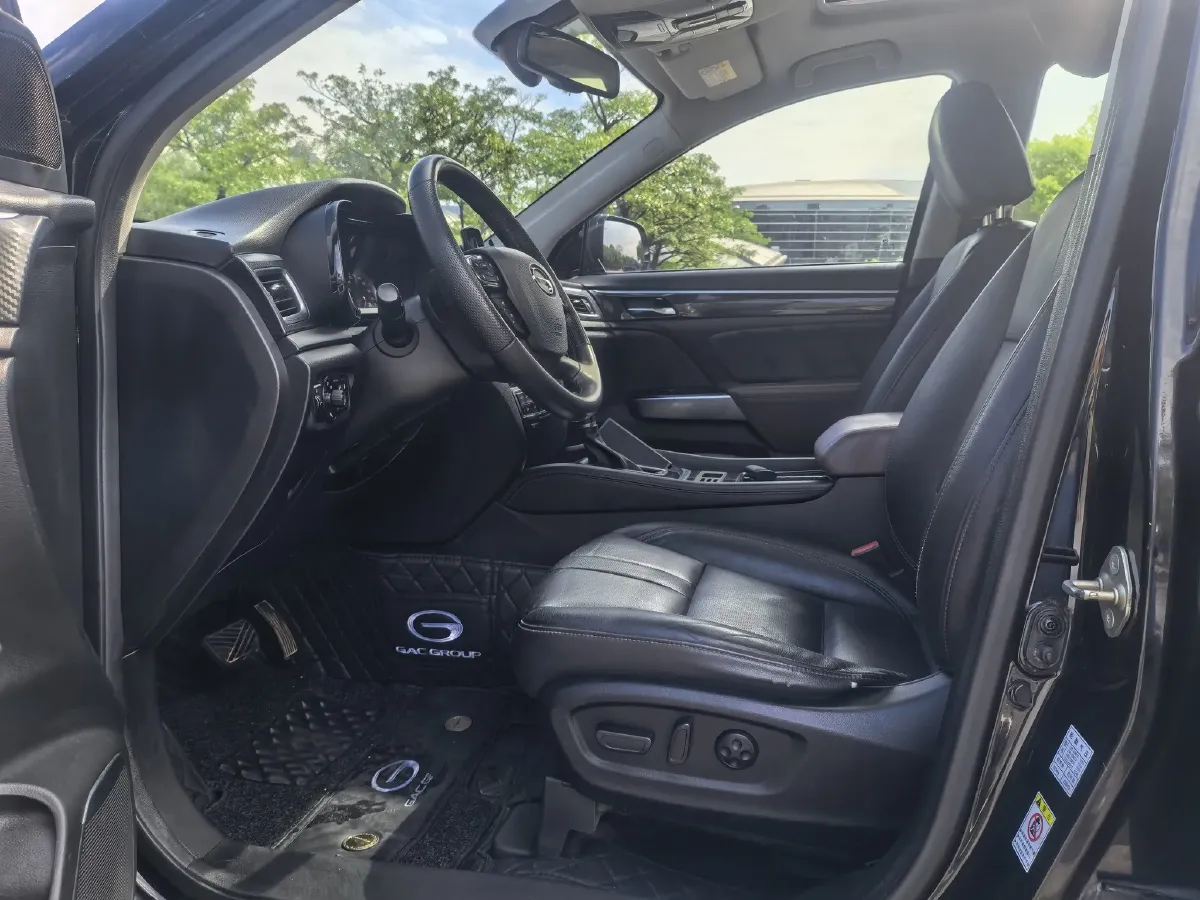 2017 GAC Trumpchi GS7 2.0T 201HP L4 6AT,autocango,china used car exporter,china ev exporter,chinese used car exporter,chinese used ev exporter