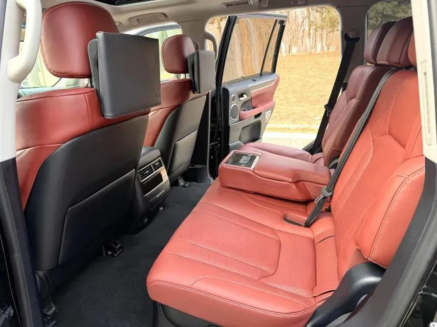 2017 Lexus LX 5.7L 367HP V8 8AT,autocango,china used car exporter,china ev exporter,chinese used car exporter,chinese used ev exporter