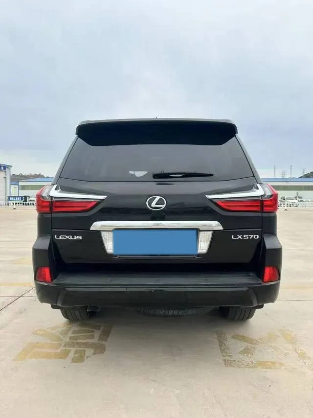 2017 Lexus LX 5.7L 367HP V8 8AT,autocango,china used car exporter,china ev exporter,chinese used car exporter,chinese used ev exporter