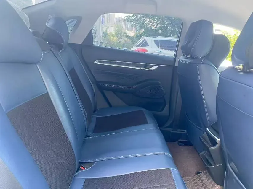 2025 Geely Emgrand 1.5L 127HP L4 5MT,autocango,china used car exporter,china ev exporter,chinese used car exporter,chinese used ev exporter