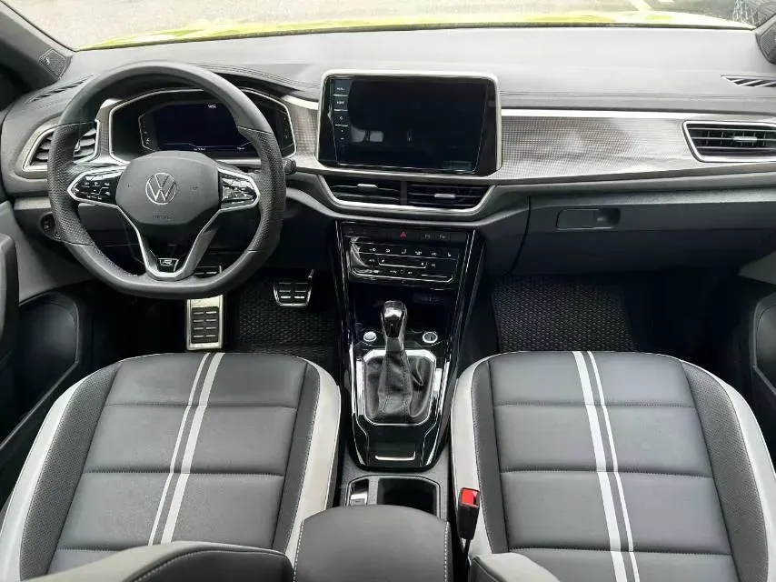2023 Volkswagen T-Roc 1.5T 160HP L4 7DCT,autocango,china used car exporter,china ev exporter,chinese used car exporter,chinese used ev exporter