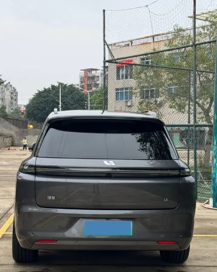 2023 Li L8 Range Extended 154HP REEV 40.9KWH,autocango,china used car exporter,china ev exporter,chinese used car exporter,chinese used ev exporter