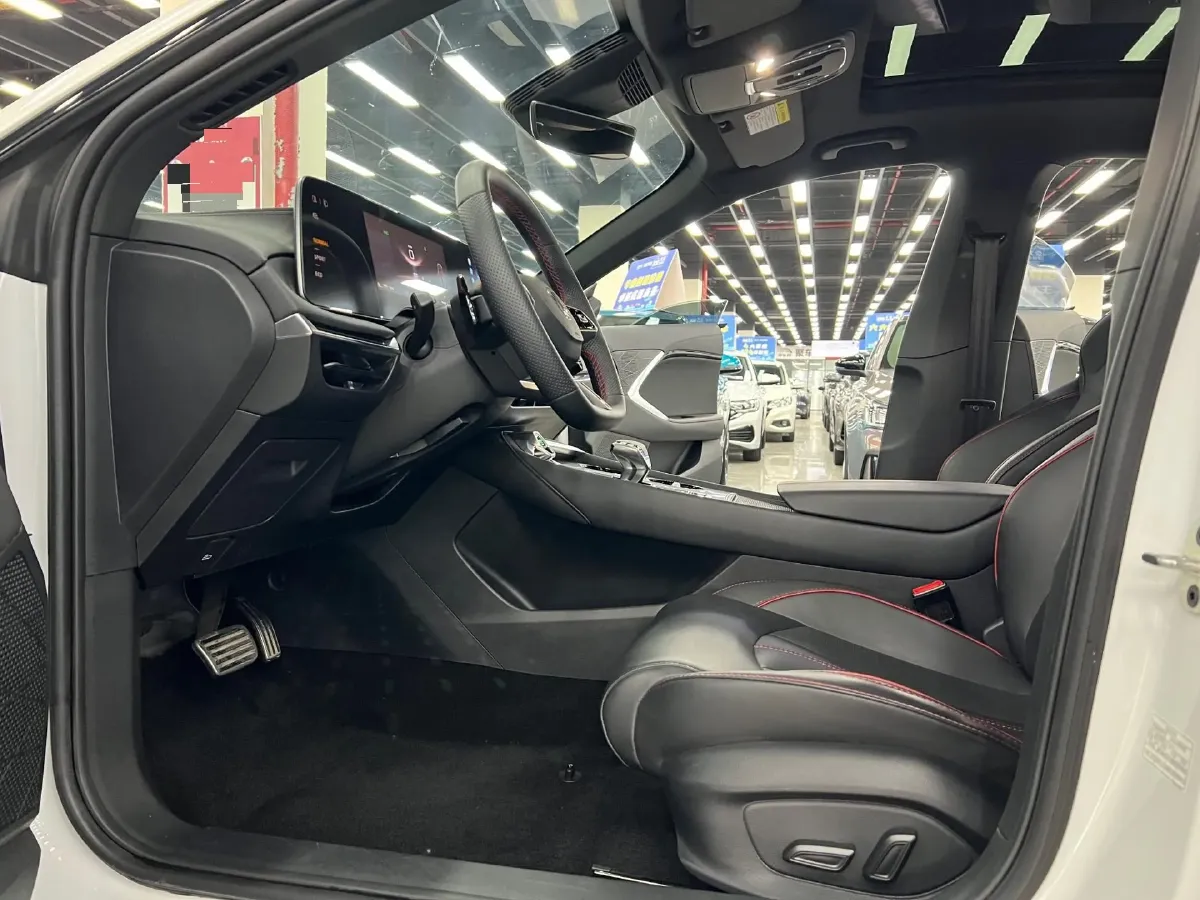 2023 MG 7 1.5T 188HP L4 7DCT,autocango,china used car exporter,china ev exporter,chinese used car exporter,chinese used ev exporter