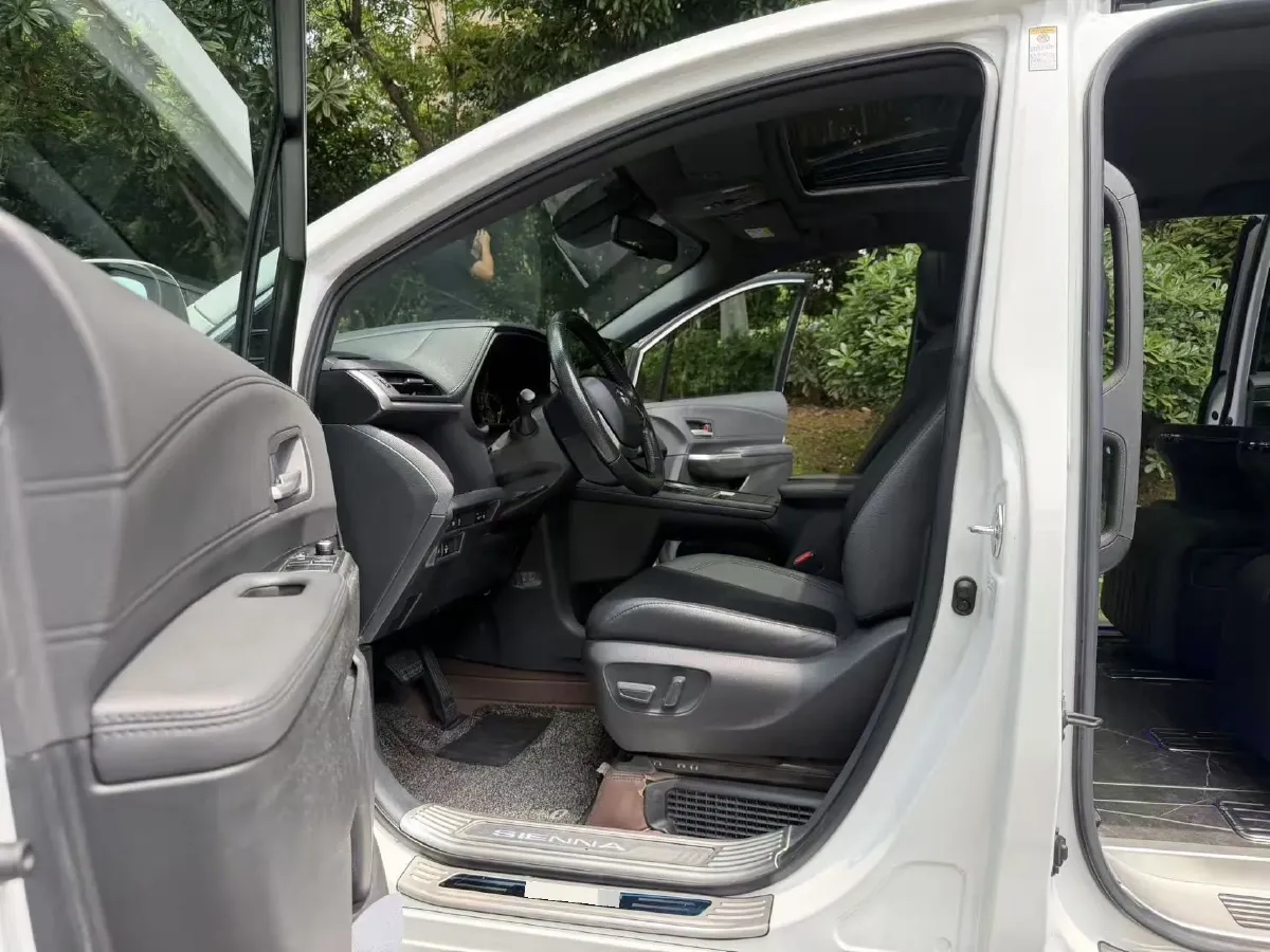 2021 Toyota Sienna 2.5L 192HP L4 E-CVT Hybrid,autocango,china used car exporter,china ev exporter,chinese used car exporter,chinese used ev exporter