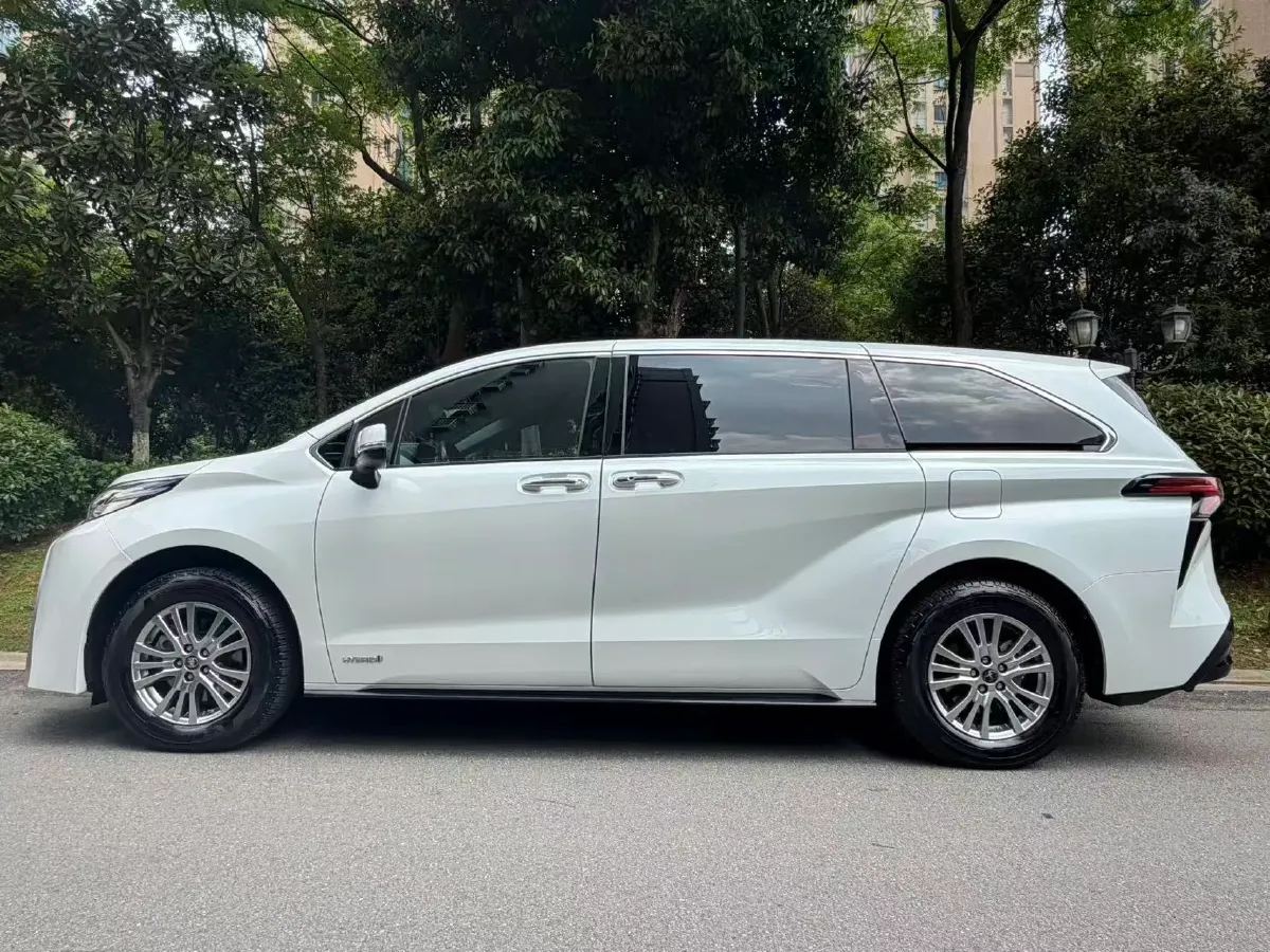 2021 Toyota Sienna 2.5L 192HP L4 E-CVT Hybrid,autocango,china used car exporter,china ev exporter,chinese used car exporter,chinese used ev exporter