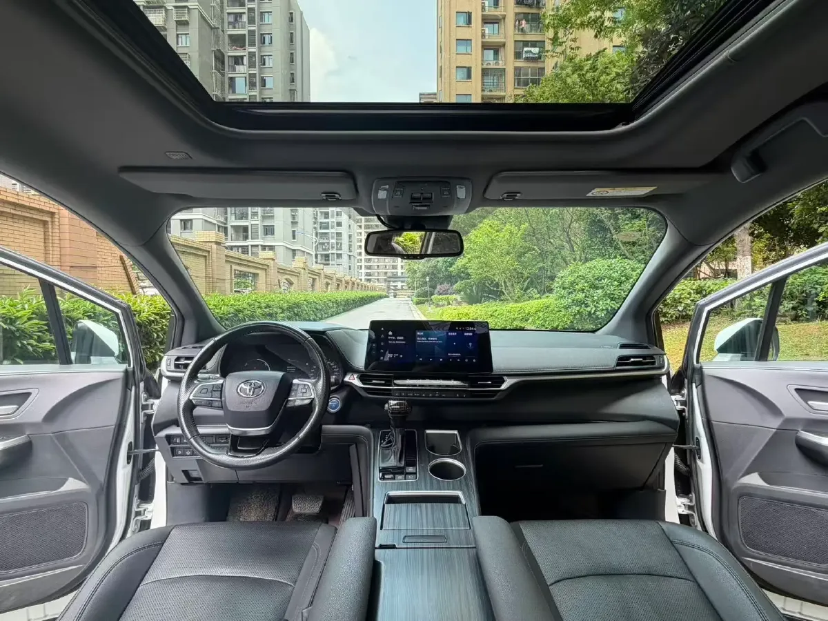 2021 Toyota Sienna 2.5L 192HP L4 E-CVT Hybrid,autocango,china used car exporter,china ev exporter,chinese used car exporter,chinese used ev exporter