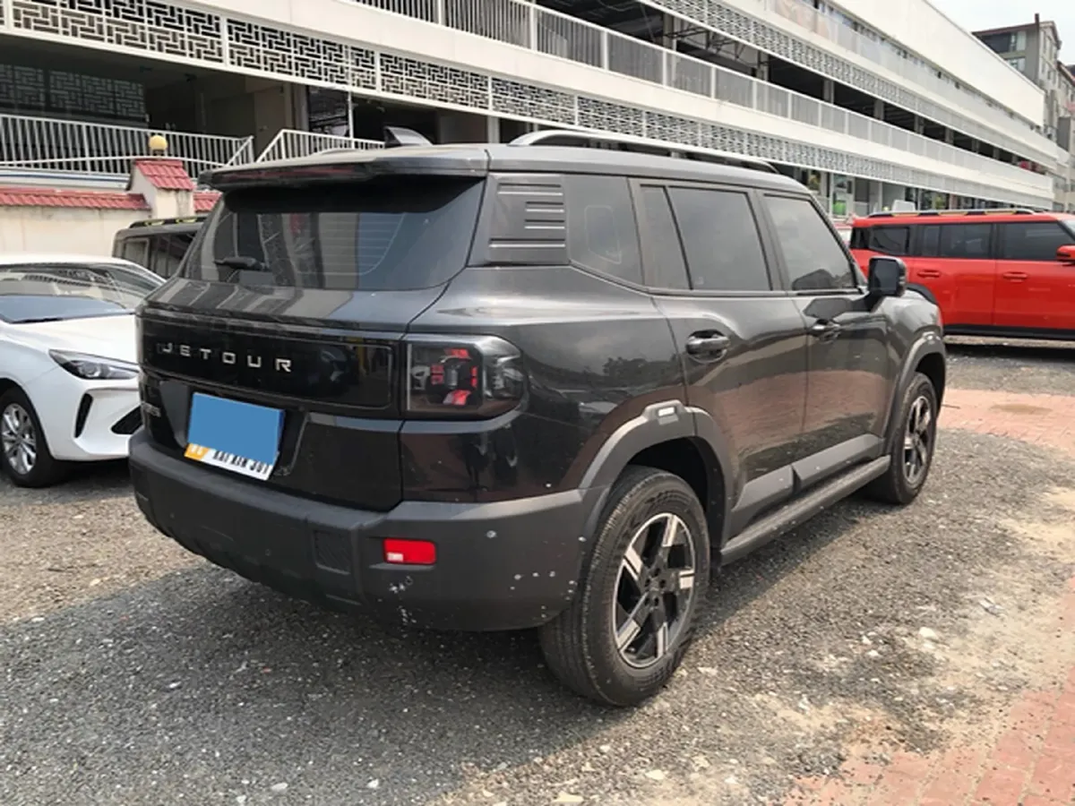 2025 Jetour DASHING 1.5T 184HP L4 7DCT,autocango,china used car exporter,china ev exporter,chinese used car exporter,chinese used ev exporter