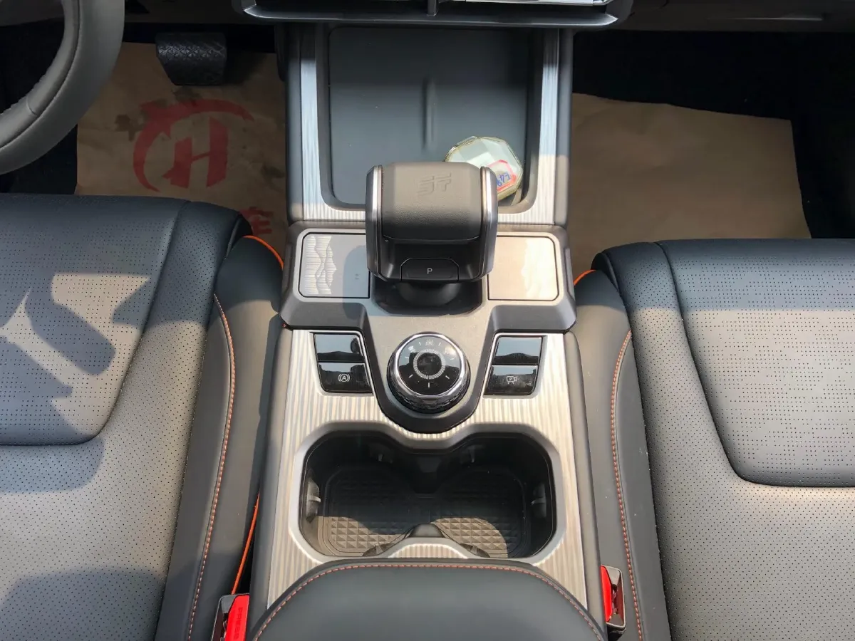 2025 Jetour DASHING 1.5T 184HP L4 7DCT,autocango,china used car exporter,china ev exporter,chinese used car exporter,chinese used ev exporter