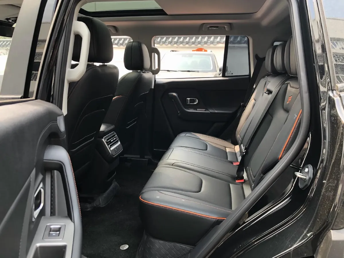 2025 Jetour DASHING 1.5T 184HP L4 7DCT,autocango,china used car exporter,china ev exporter,chinese used car exporter,chinese used ev exporter