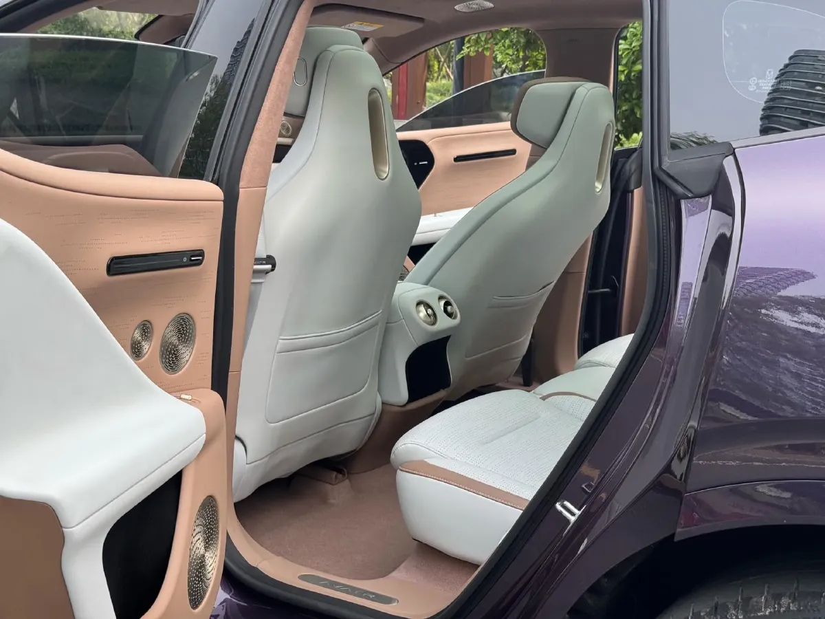 2024 Avatr 07 1.5T 156HP L4 REEV 39.05KWH,autocango,china used car exporter,china ev exporter,chinese used car exporter,chinese used ev exporter