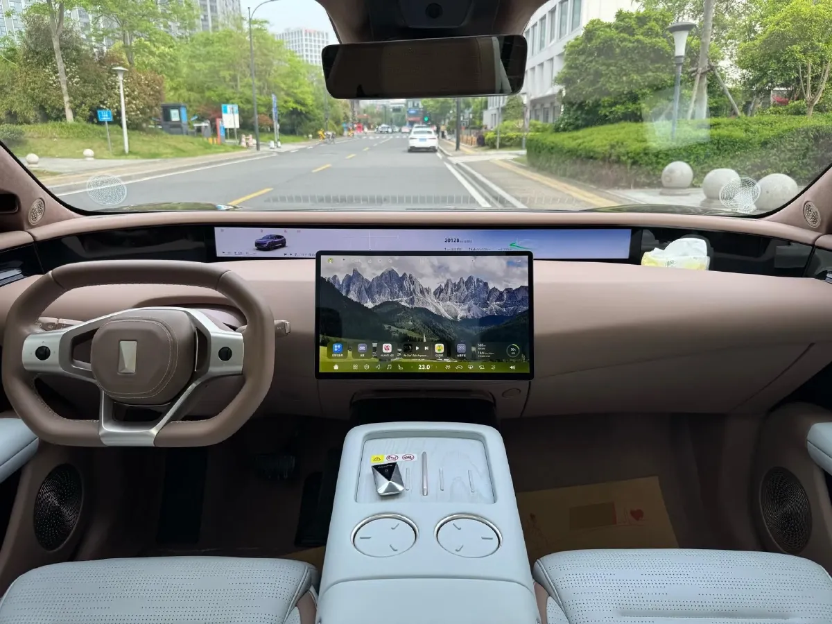 2024 Avatr 07 1.5T 156HP L4 REEV 39.05KWH,autocango,china used car exporter,china ev exporter,chinese used car exporter,chinese used ev exporter