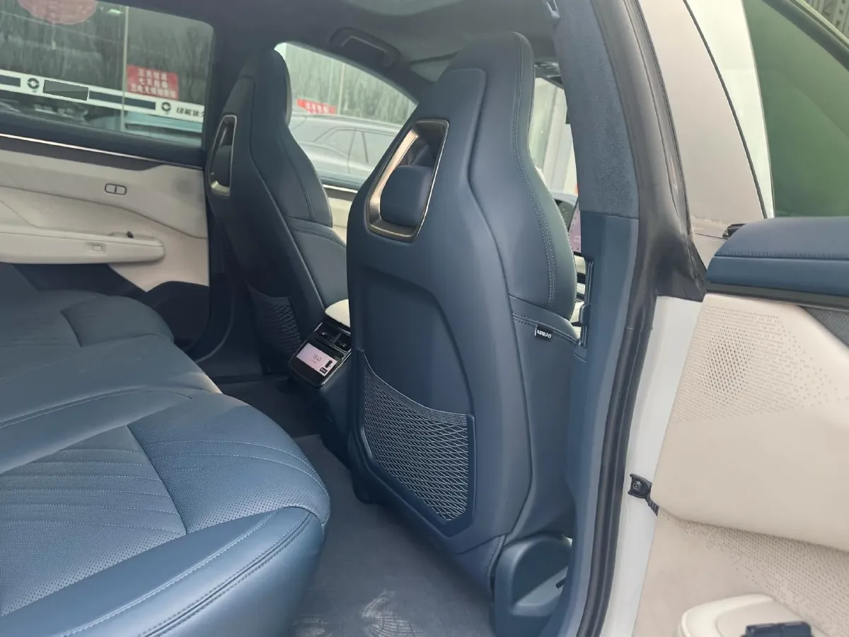 2025 Zeekr 001 BEV 100KWH,autocango,china used car exporter,china ev exporter,chinese used car exporter,chinese used ev exporter