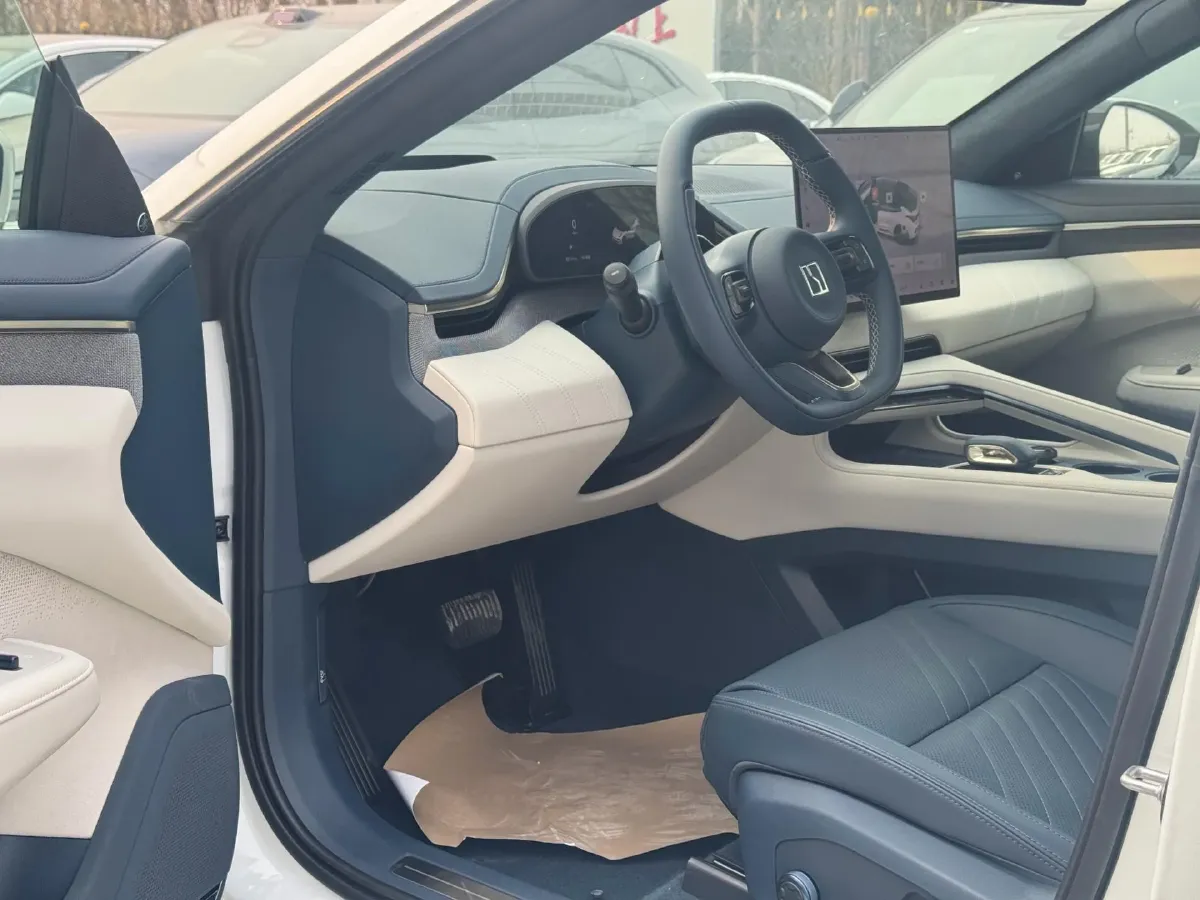 2025 Zeekr 001 BEV 100KWH,autocango,china used car exporter,china ev exporter,chinese used car exporter,chinese used ev exporter