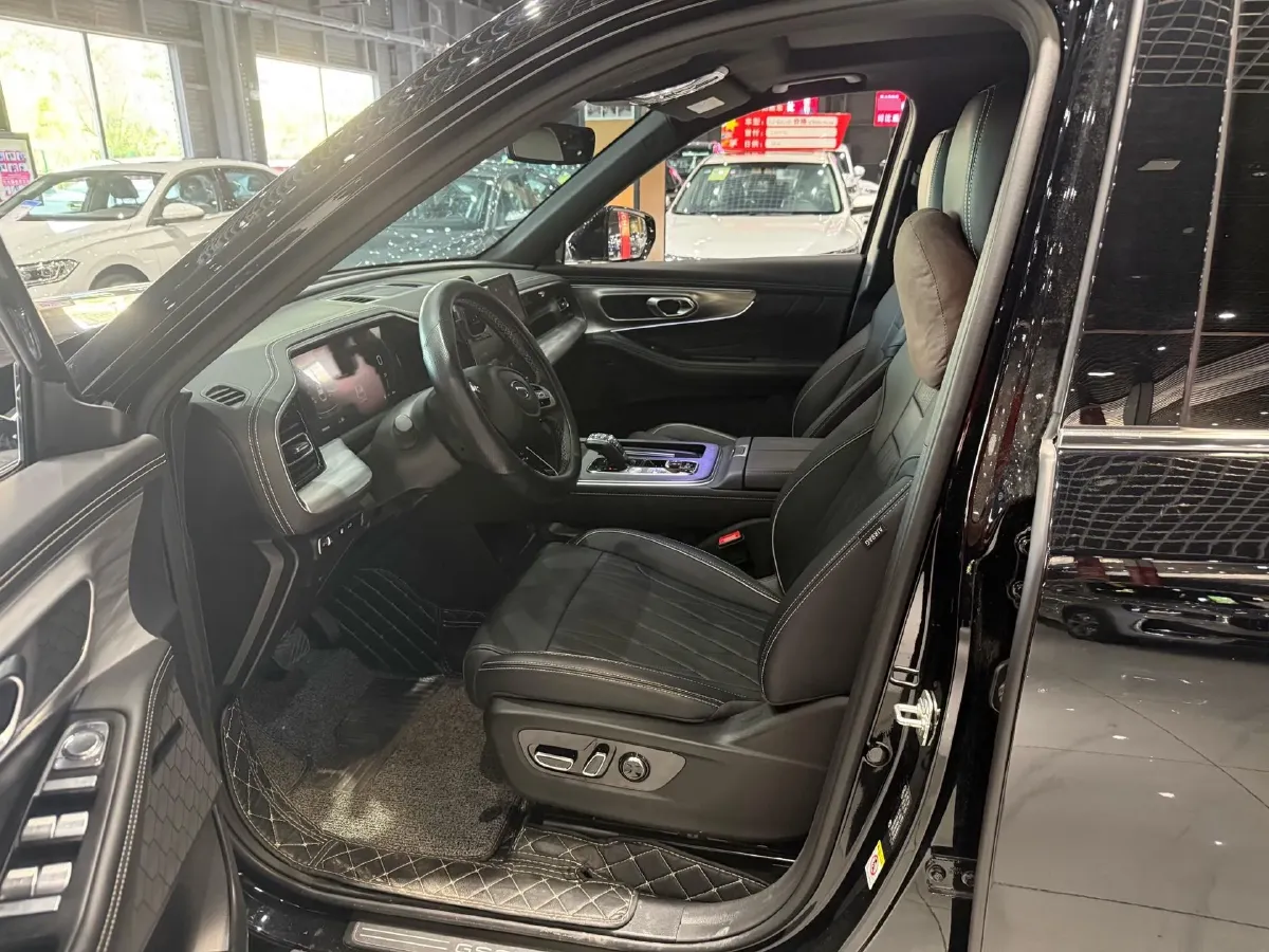 2025 GAC Trumpchi GS8 2.0T 252HP L4 8AT,autocango,china used car exporter,china ev exporter,chinese used car exporter,chinese used ev exporter